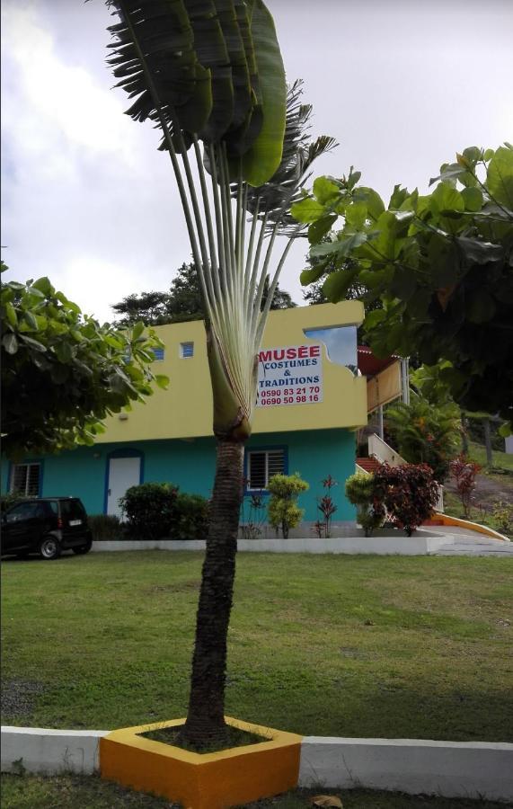 Maison Creole Authentique Le Gosier  Luaran gambar
