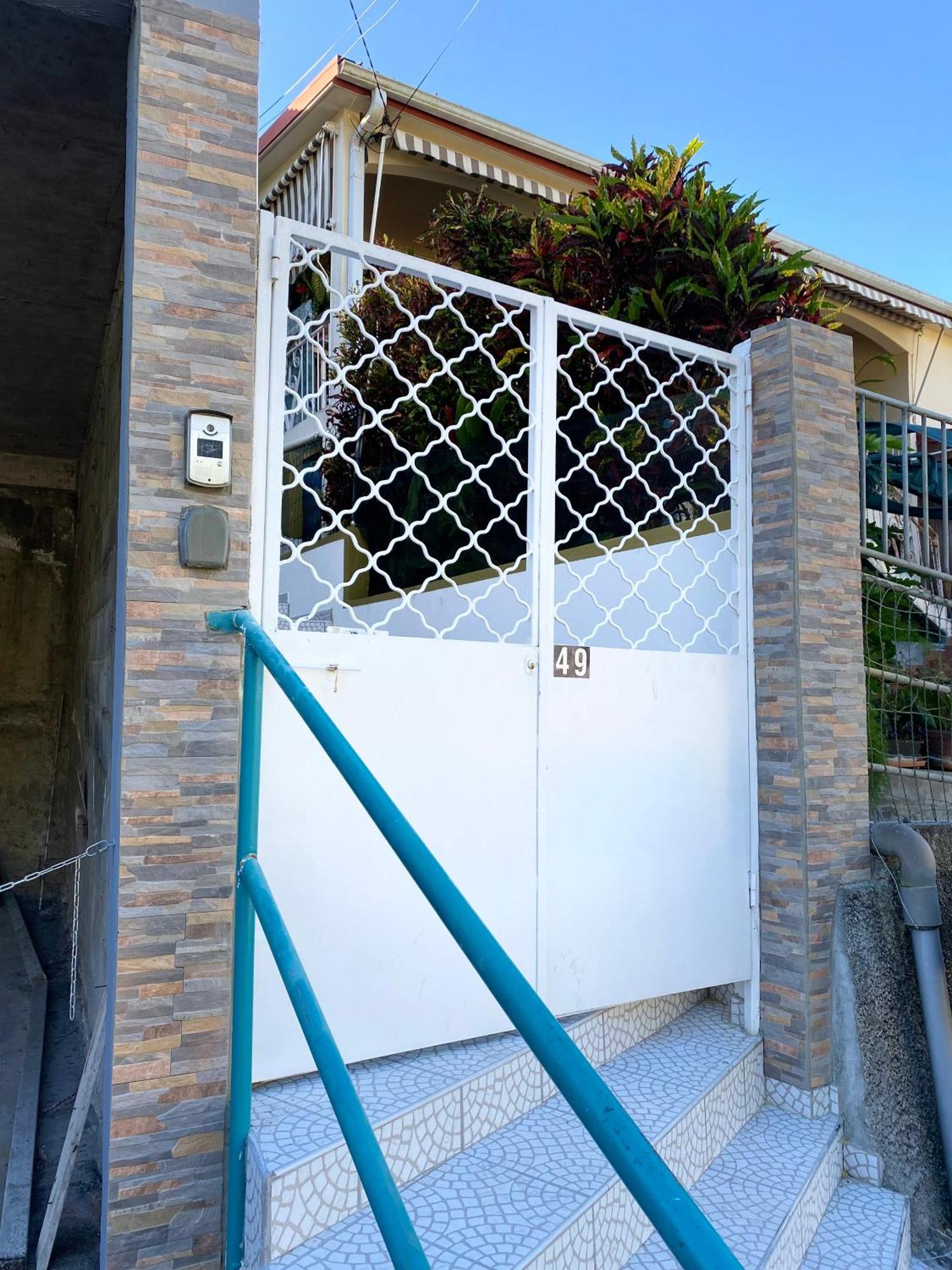 Maison Creole Authentique Le Gosier  Luaran gambar